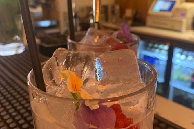 private-cocktail-making-class-in-manchester