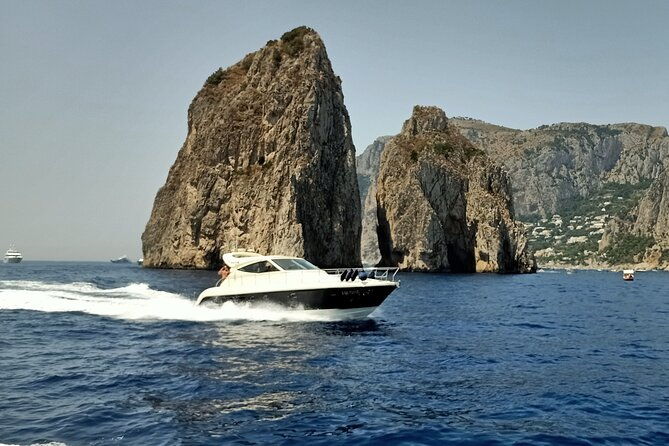 private-cruise-to-capri-and-amalfi-coast-from-sorrento-or-capri-yacht-50-4