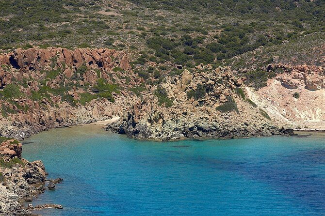 private-cruise-west-side-of-milos-kleftiko