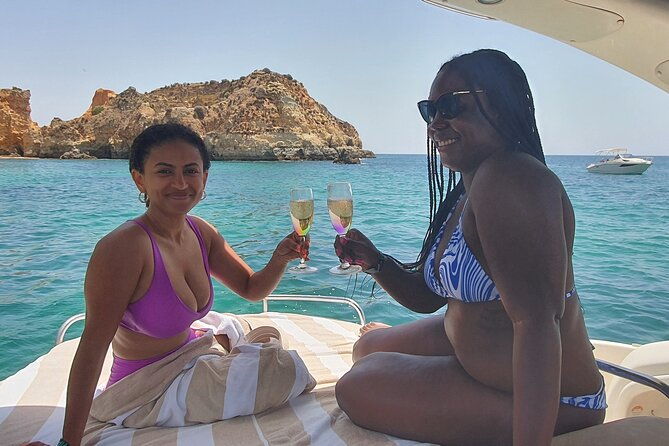private-evening-charter-with-champagne-drinks-snacks