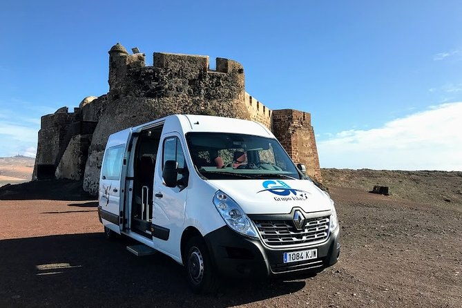 private-excursion-in-lanzarote-minibus-and-guide-available