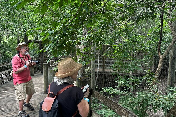 private-experience-at-the-national-aviary-of-colombia