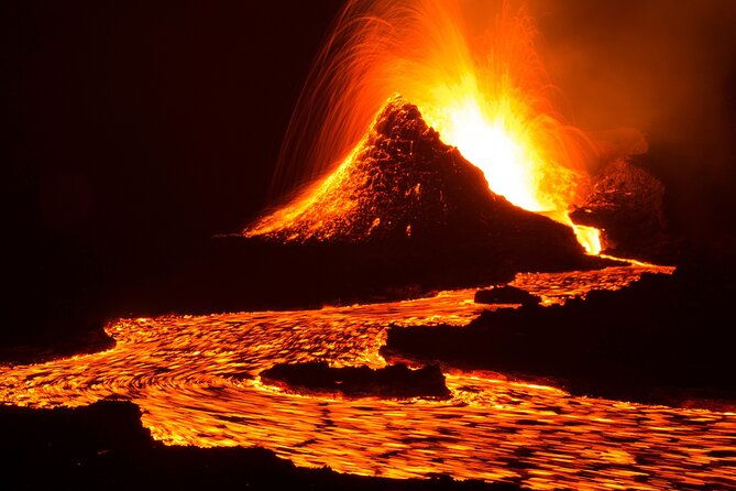 private-full-day-tour-to-geldingadalir-active-volcano-from-reykjavik