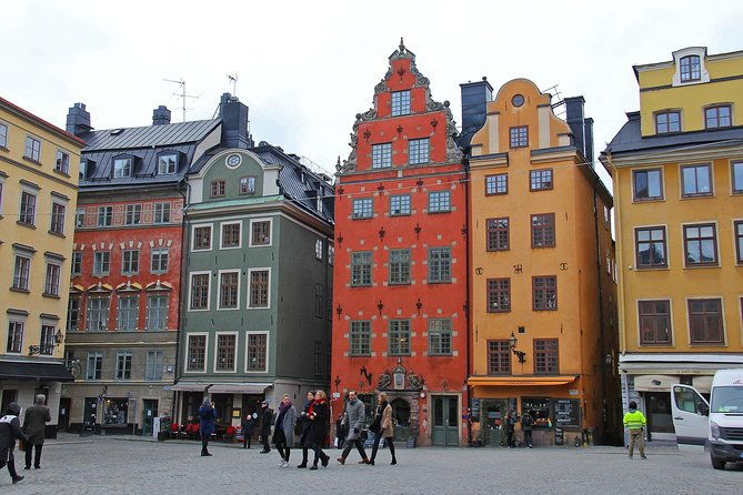 private-full-day-vip-city-tour-by-limousine-car-in-stockholm