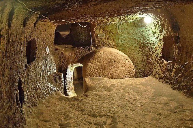 private-green-cappadocia-tour-with-guidevehicle