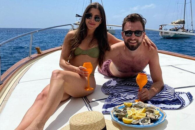 private-guided-day-boat-trip-to-capri
