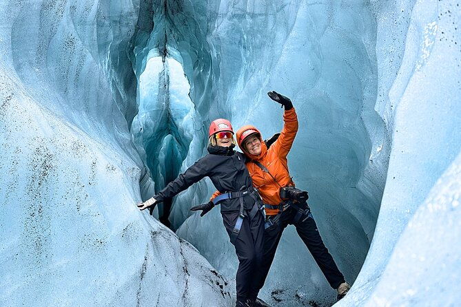 private-guided-hike-experience-on-solheimajokull-glacier
