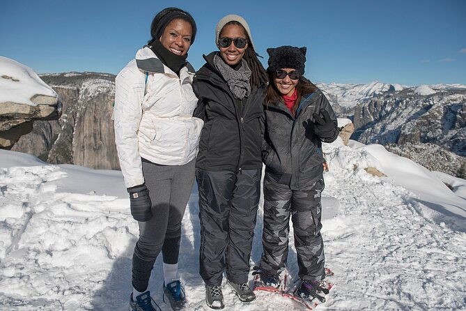 private-guided-snowshoe-hike-in-yosemite