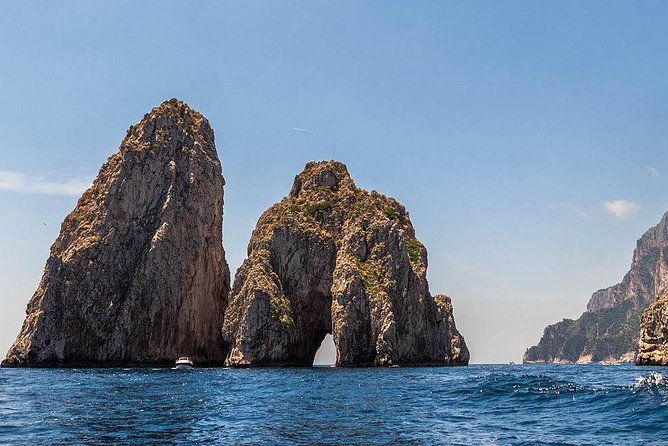 private-guided-tour-of-capri-sorrento-pompeii