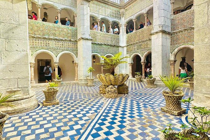private-half-day-tour-to-sintra-pena-palace-moorish-castle