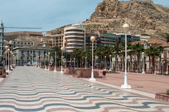private-half-day-walking-tour-of-alicante