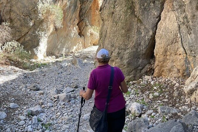 private-hiking-tour-in-imbros-gorge-chania