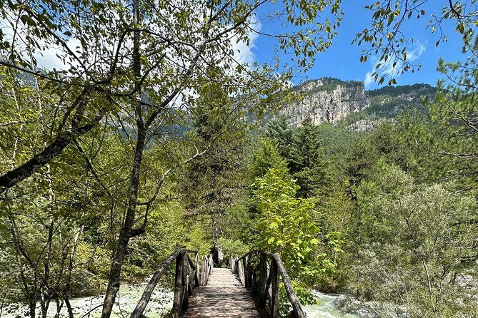 private-hiking-tour-to-olympus-mountain