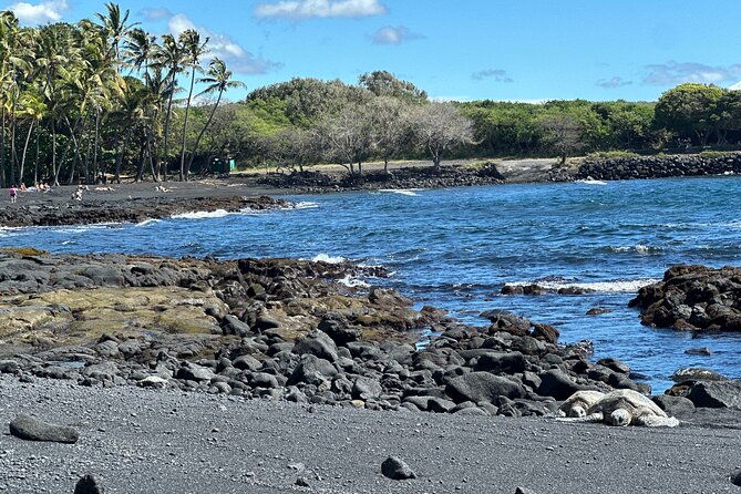 private-hilo-shore-excursion-to-volcano-waterfall-and-black-sand