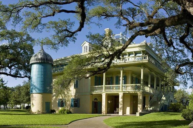 private-louisiana-plantations-tour-with-gourmet-lunch-from-new-orleans