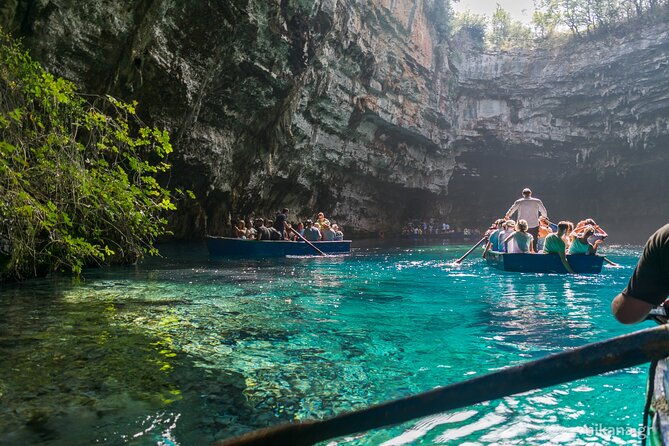 private-luxury-cruise-to-fteri-melissani-assos