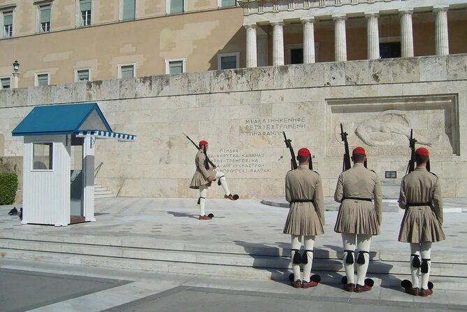 private-minibus-tour-of-athens-by-piraeus-express-2