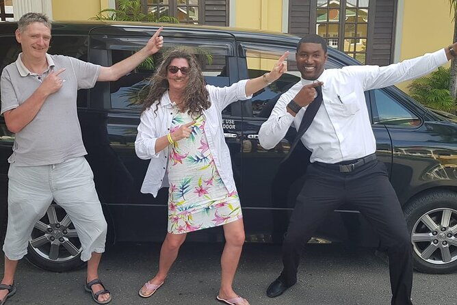private-montego-bay-airport-transfer-to-hotel-around-runaway-bay