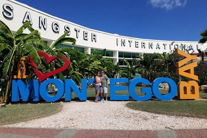 private-montego-bay-airport-transfer-to-negril-3