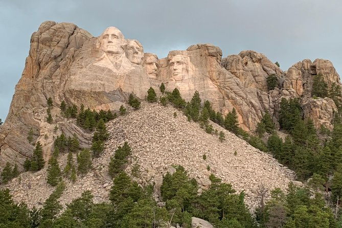 private-mt-rushmore-crazy-horse-custer-state-park-monument-tour
