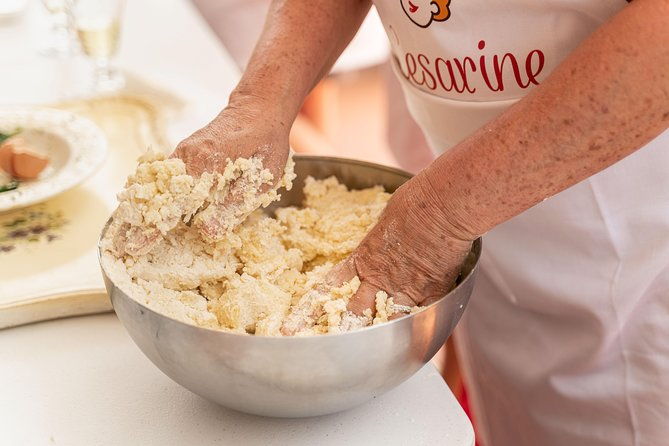 private-pasta-tiramisu-class-at-a-cesarinas-home-with-tasting-in-pescara
