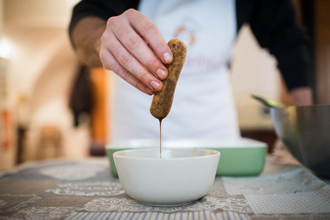 private-pizza-tiramisu-class-at-a-locals-home-with-tasting-in-bologna