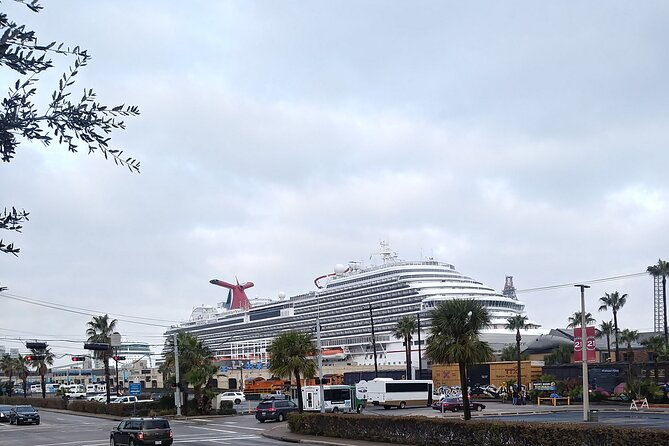 private-round-trip-suv-transfer-houston-galveston-cruise-travel
