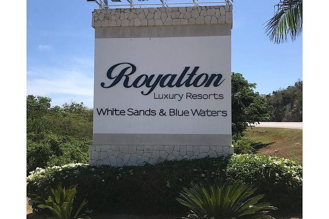 private-roundtrip-mbj-airport-transfer-royalton-riu-aquarelle