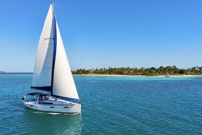private-sail-tour-puerto-rico-fajardo-with-drinks-food