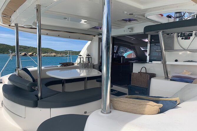 private-sailing-catamaran-day-charter