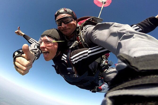 private-skydiving-experience-in-belgrade