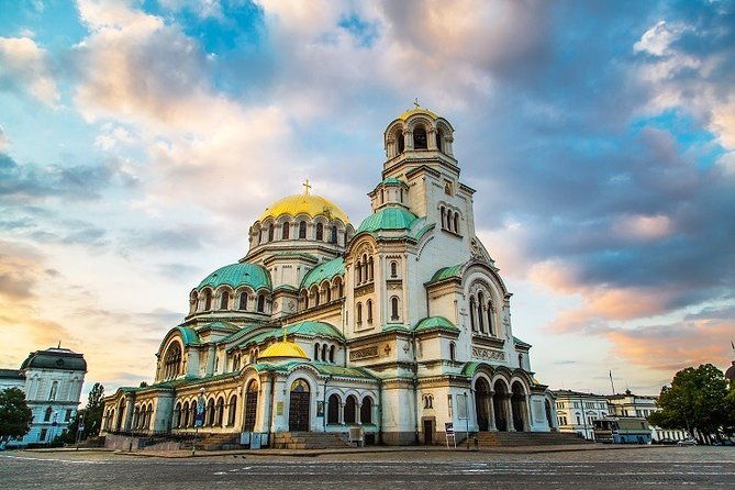 private-sofia-tour-with-unique-local-food-drinks-experience