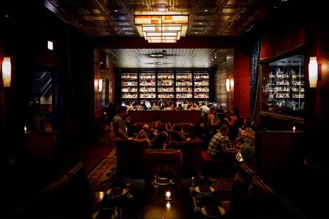 private-speakeasy-pub-crawl-in-chicago-with-local-historian