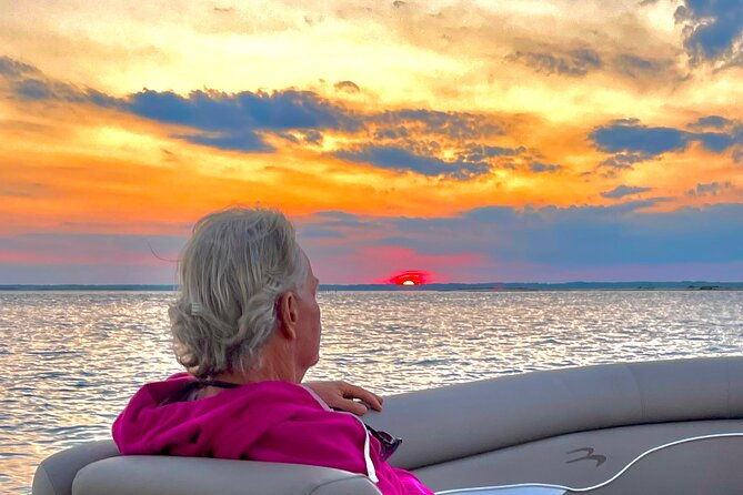 private-sunrise-boat-tour-around-chincoteague-island