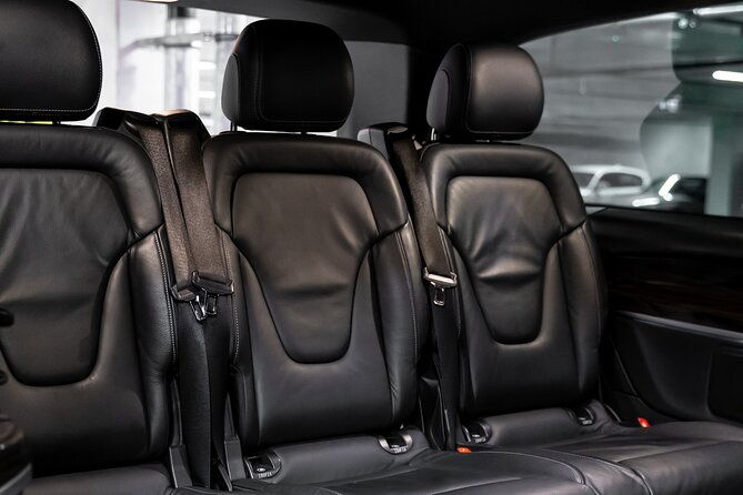 private-taxi-airport-transfer-to-or-from-schiphol-airport-ams