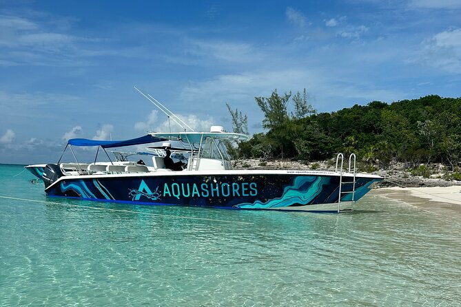 private-tour-45ft-powerboat-to-nearby-islands