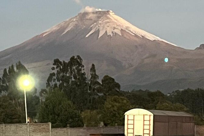private-tour-at-cotopaxi-and-quilotoa-one-day-include-paint-class