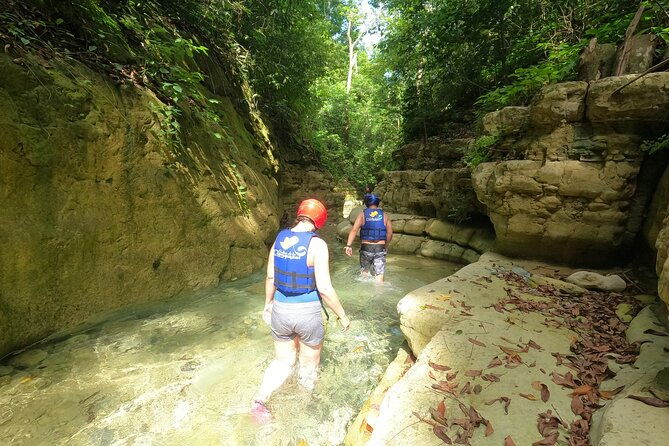 private-tour-damajagua-waterfalls-puerto-plata-city-tour