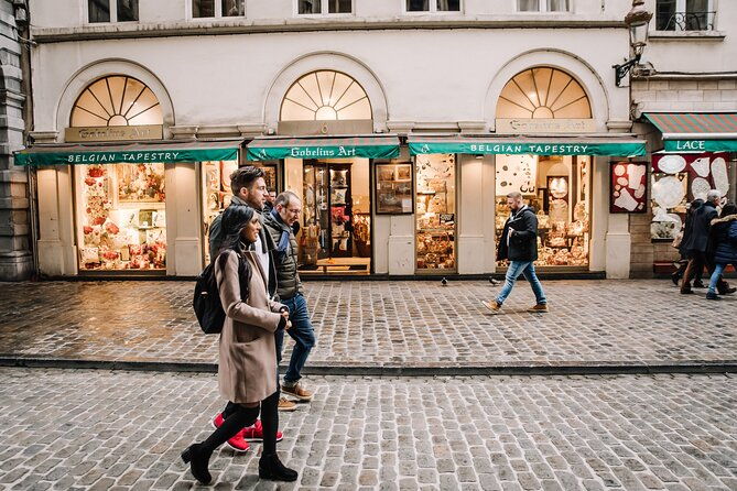 private-tour-experience-the-christmas-magic-in-brussels-2