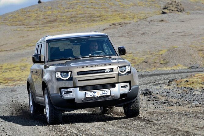 private-tour-golden-circle-tour-by-luxury-suv-from-reykjavik