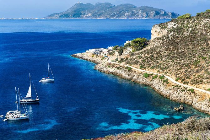private-tour-half-day-boat-trip-in-favignana-from-trapani
