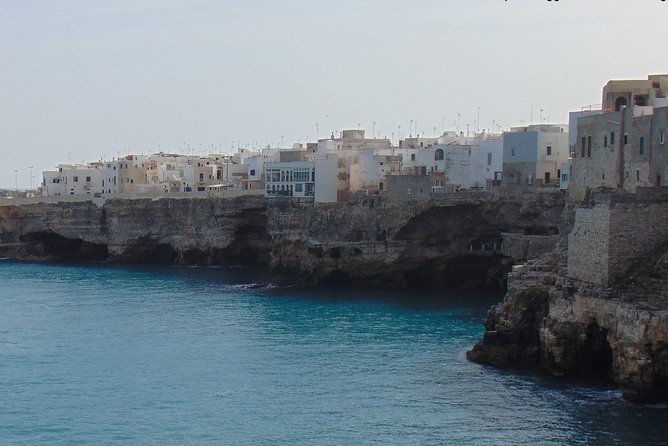 private-tour-in-polignano-a-mare-overlooking-the-sea