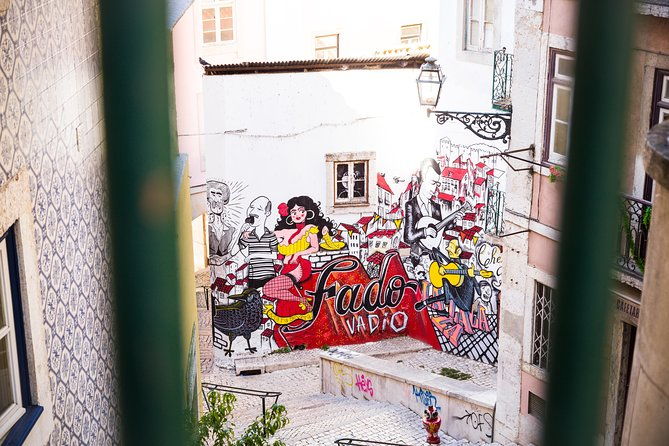 private-tour-lisbon-sunset-walking-tour-with-fado-show-and-dinner-2