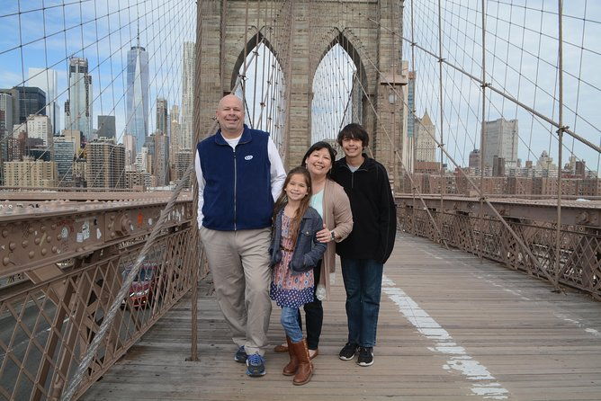 private-tour-of-brooklyn-bridge-and-neighborhoods-with-photoshoot