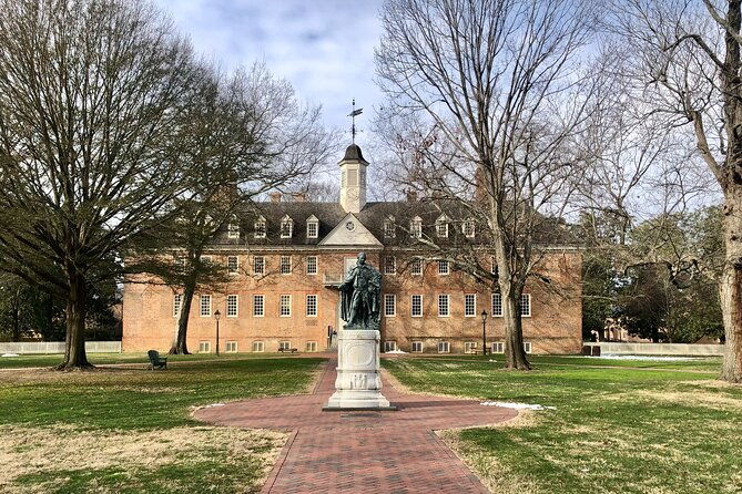private-tour-of-colonial-williamsburg-sir-christopher-wren-bldg