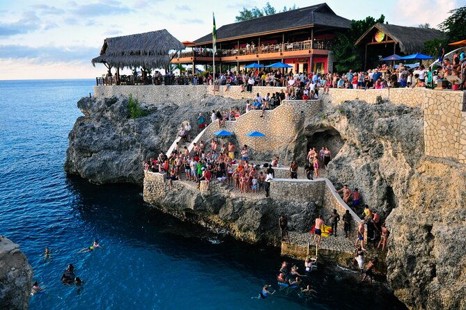 private-tour-of-negril-beach-and-sunset-at-ricks-cafe