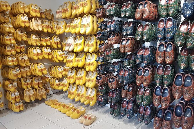 private-tour-of-simonehoeve-cheese-farm-and-clog-factory