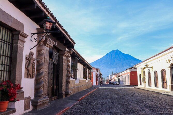 private-tour-of-the-emblematic-streets-of-antigua-guatemala