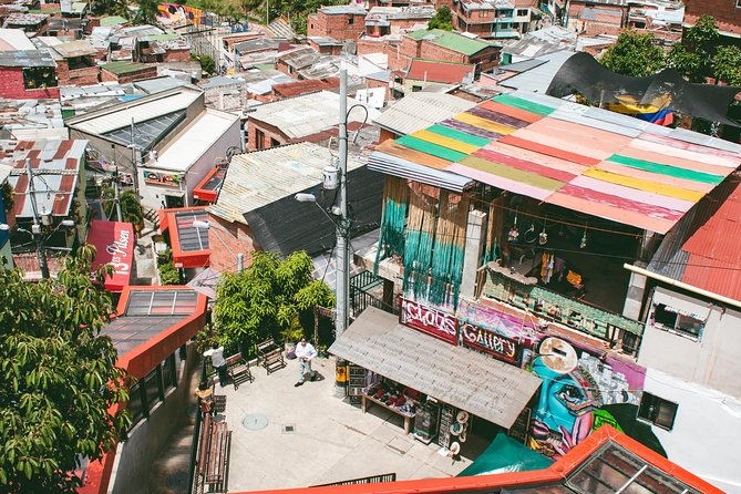 private-tour-street-art-in-medellin-urban-art-cultural-identity