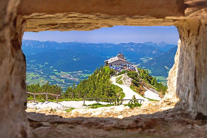 private-tour-to-eagles-nest-educational-center-with-lunch